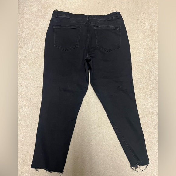 Wit & Wisdom Black Straight Leg Jeans - Picture 4 of 4